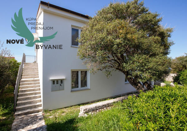 Na predaj dom len 130m od mora a pláže na ostrove Pag v Chorvátsku