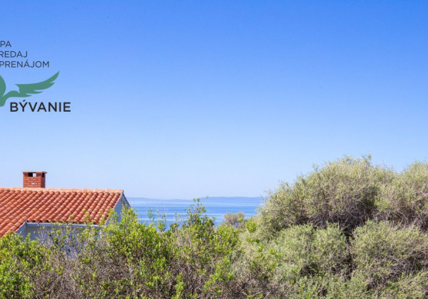 Na predaj dom len 130m od mora a pláže na ostrove Pag v Chorvátsku