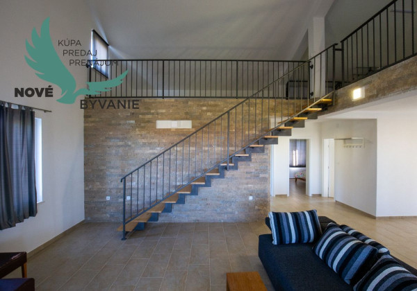 Na predaj dom len 130m od mora a pláže na ostrove Pag v Chorvátsku