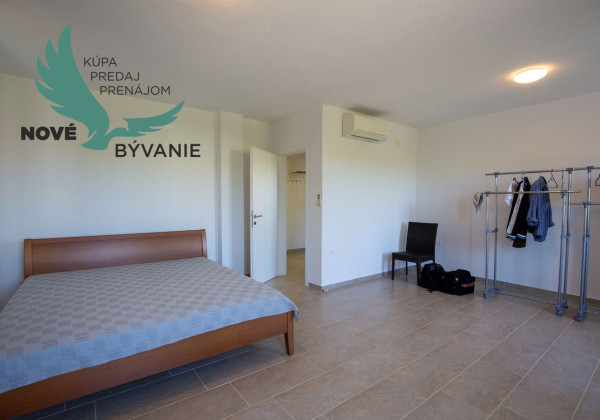 Na predaj dom len 130m od mora a pláže na ostrove Pag v Chorvátsku