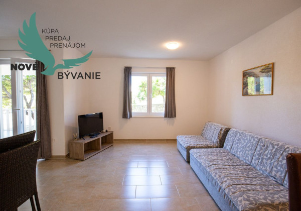 Na predaj dom len 130m od mora a pláže na ostrove Pag v Chorvátsku