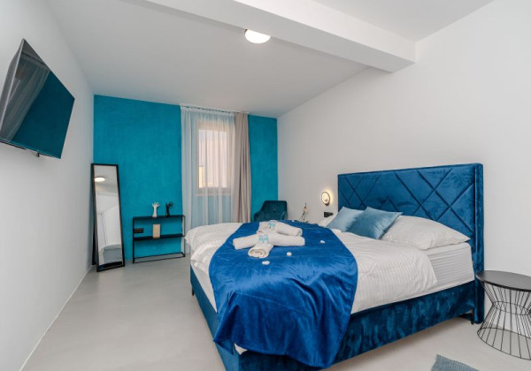 Luxusná vila s bazénom v Chorvátsku pri pieskovej pláži