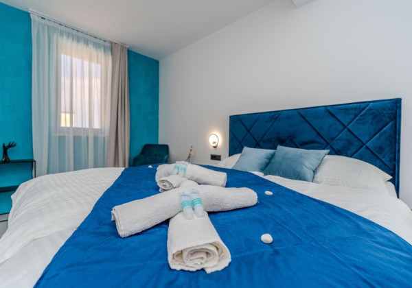 Luxusná vila s bazénom v Chorvátsku pri pieskovej pláži