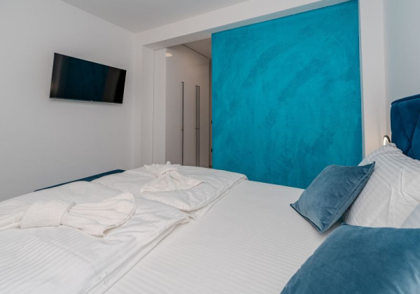 Luxusná vila s bazénom v Chorvátsku pri pieskovej pláži