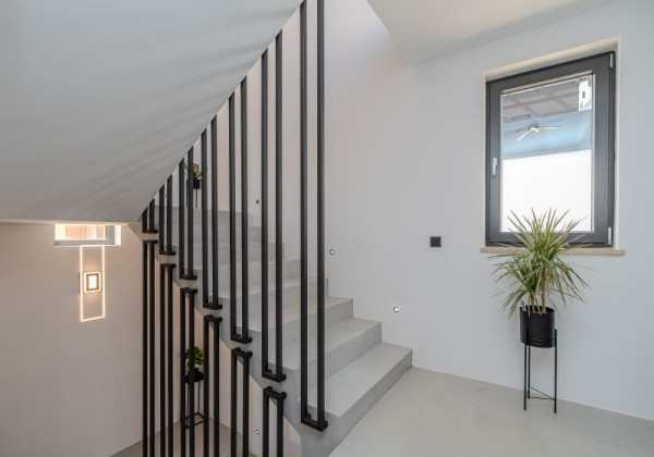 Luxusná vila s bazénom v Chorvátsku pri pieskovej pláži