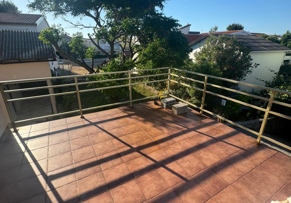 Apartmán 200m od pláže 2x spálňa 3x terasa v Chorvátsku