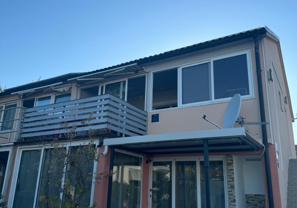 Apartmán 200m od pláže 2x spálňa 3x terasa v Chorvátsku