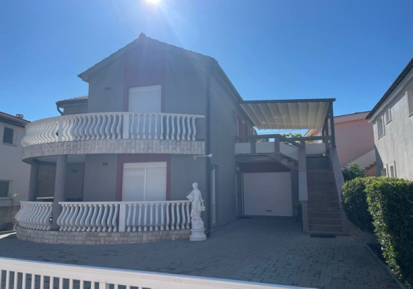 Apartmán len 250m od mora v Chorvátsku