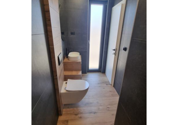 Chorvátsko - Luxusná novostavba vily s bazénom a nerušeným výhľadom na more blízko pieskovej pláže v Privlake