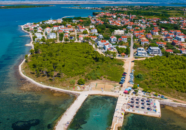 Privlaka: Luxusný Penthouse s Panoramatickým Výhľadom na More a Strešnou Terasou!