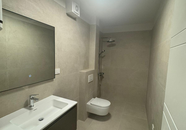 Exkluzívne novostavba apartmánu v prvej rade od mora s výhľadom na more  Chorvátsko - Privlaka