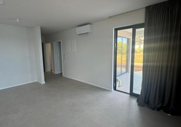 Exkluzívne novostavba apartmánu v prvej rade od mora s výhľadom na more  Chorvátsko - Privlaka