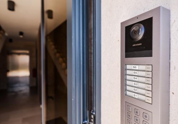 Na predaj novostavba apartmánu len 200m od mora so záhradou v Chorvátsku