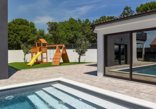 Exkluzívne krásna vila s bazénom  Chorvátsko - Maslenica