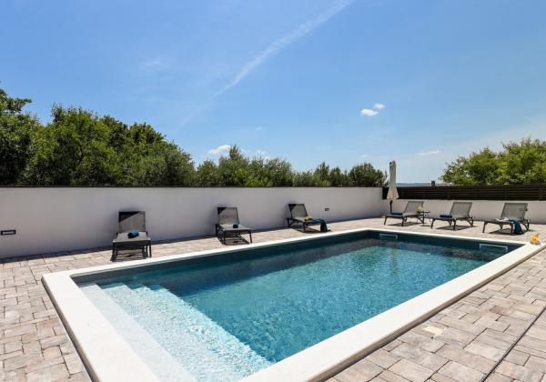 Exkluzívne krásna vila s bazénom  Chorvátsko - Maslenica