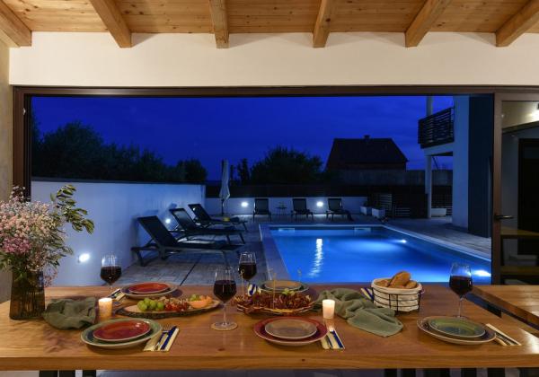 Exkluzívne krásna vila s bazénom  Chorvátsko - Maslenica