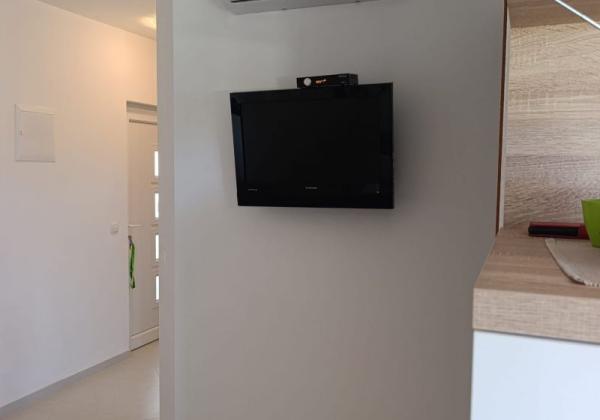 Priležitosť 2x krásny apartmán len 150m od mora s výhľadom na more v Chorvátsku