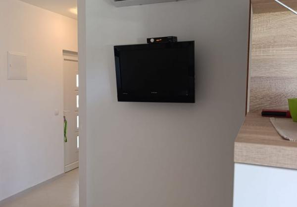 Priležitosť 2x krásny apartmán len 150m od mora s výhľadom na more v Chorvátsku