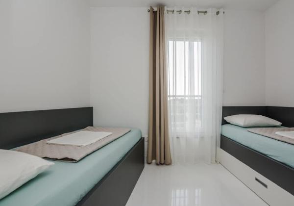 Chorvátsko - Novostavba apartmánový dom s výhľadom na more len 250m od mora