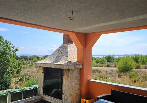 Na predaj: Apartmán s výhľadom na more na ostrove Vir