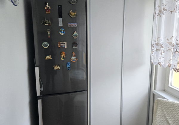 PRENÁJOM - 2 izbový byt na Západe, zariadený a po rekonštrukcii.