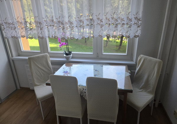 PRENÁJOM - 2 izbový byt na Západe, zariadený a po rekonštrukcii.