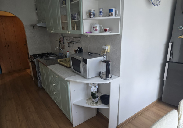 PRENÁJOM - 2 izbový byt na Západe, zariadený a po rekonštrukcii.