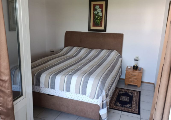 Chorvátsko - Na predaj dom s dvoma apartmánmi len 90 m od mora – Vrsi!