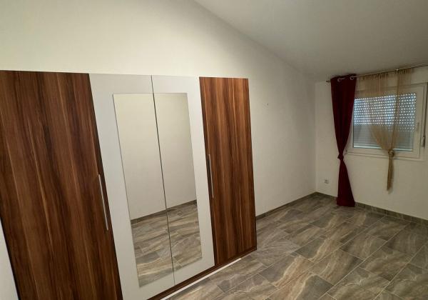 CHORVÁTSKO - EXKLUZÍVNE NA PREDAJ 4-IZBOVÝ APARTMÁN S VÝHĽADOM NA MORE, OSTROV VIR