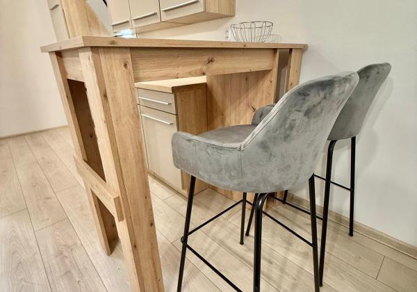 Rezervovaný - Krásny 1 izbový byt na predaj ZARIADENIE V CENE - Kasárne