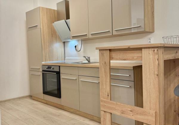 Rezervovaný - Krásny 1 izbový byt na predaj ZARIADENIE V CENE - Kasárne