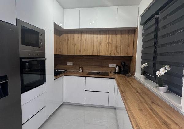 EXKLUZÍVNA NOVOSTAVBA S BAZÉNOM - OSTROV VIR, CHORVÁTSKO