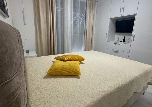 EXKLUZÍVNA NOVOSTAVBA S BAZÉNOM - OSTROV VIR, CHORVÁTSKO