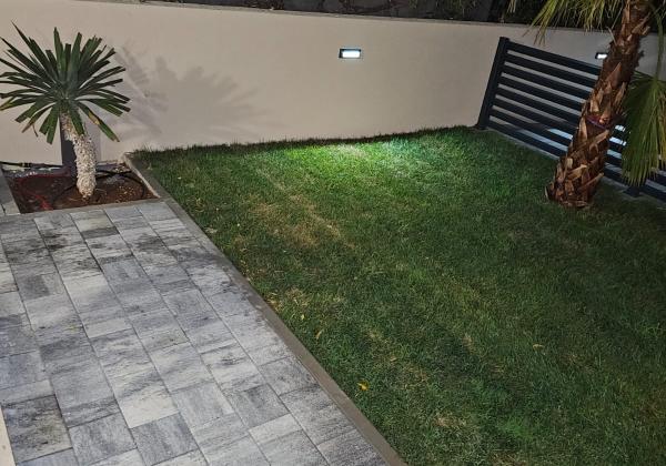 Chorvátsko - Apartmán 3x spálňa so záhradou a zariadením