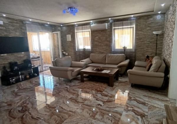 Chorvátsko -ostrov Vir - Na predaj útulný kompletne zariadený apartmán