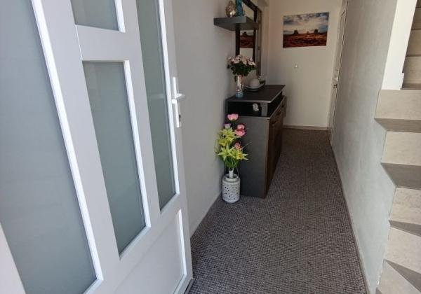 Chorvátsko -ostrov Vir - Na predaj útulný kompletne zariadený apartmán