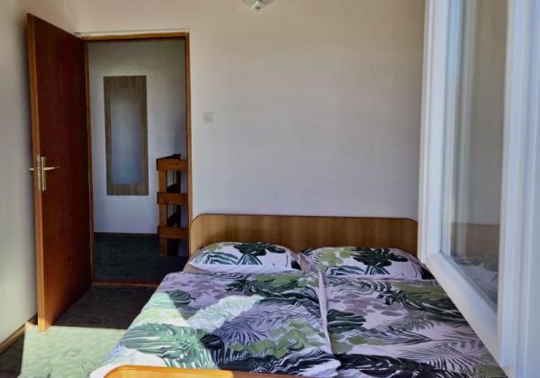 Chorvátsko- Dom s výhľadom na more blízko pláže na ostrove Vir