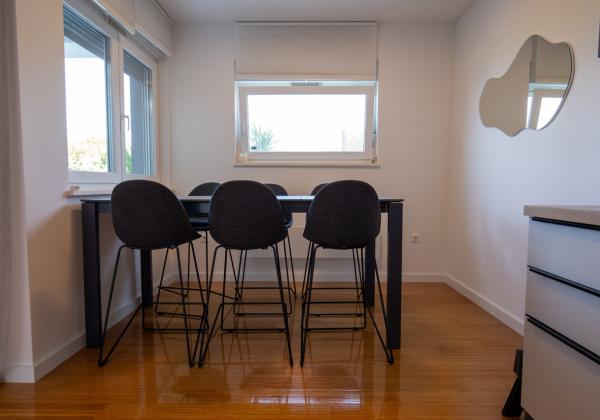 Chorvátsko - Luxusný Apartmán pri Mori so Záhradou a Garážou – Zadar, Diklo