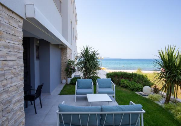 Chorvátsko - Luxusný Apartmán pri Mori so Záhradou a Garážou – Zadar, Diklo