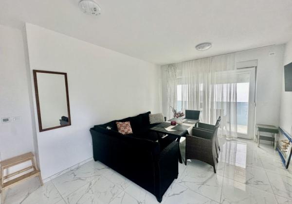 Chorvátsko , ostrov Vir - Na predaj trojizbový apartmán s výhľadom na more