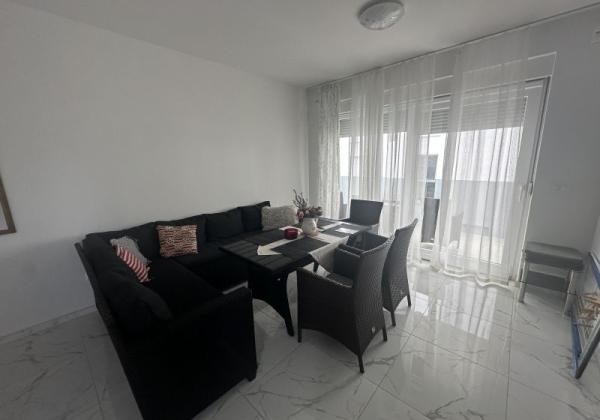 Chorvátsko , ostrov Vir - Na predaj trojizbový apartmán s výhľadom na more