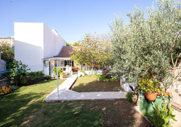 Chorvátsko, ostrov Murter - Exluzívne na predaj prízemný rodinný dom pri pláži