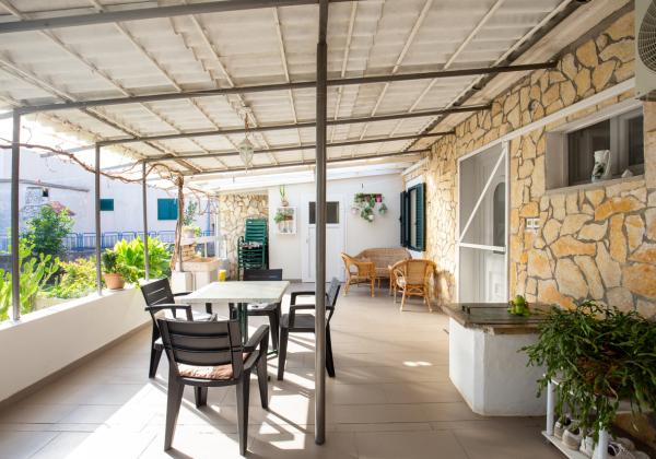 Chorvátsko, ostrov Murter - Exluzívne na predaj prízemný rodinný dom pri pláži