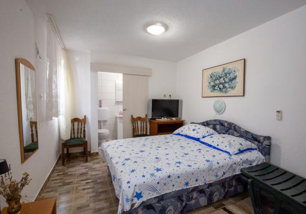 Chorvátsko, ostrov Murter - Exluzívne na predaj prízemný rodinný dom pri pláži