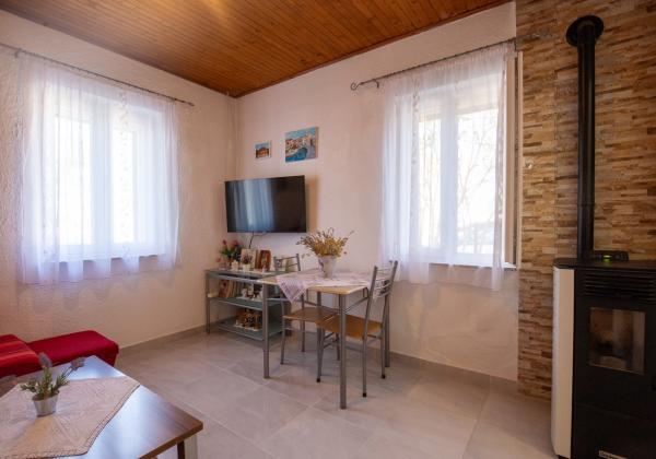 Chorvátsko, ostrov Murter - Exluzívne na predaj prízemný rodinný dom pri pláži