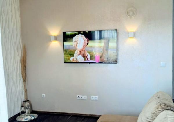 CHORVÁTSKO, OSTROV VIR  NA PREDAJ ŠTÝLOVÝ APARTMÁN S VÝHĽADOM NA MORE