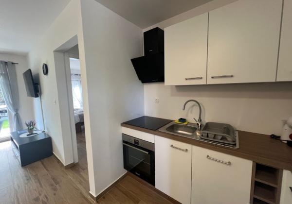 Chorvátsko, ostrov Vir - Na predaj novostavba apartmánu s vlastnou záhradou za TOP cenu!