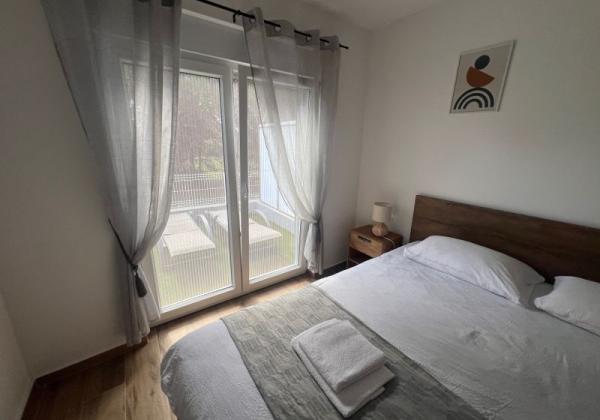 Chorvátsko, ostrov Vir - Na predaj novostavba apartmánu s vlastnou záhradou za TOP cenu!