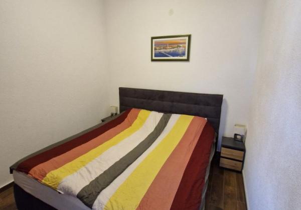 Chorvátsko, ostrov Vir - Na predaj priestranný apartmán s výhľadom na more!