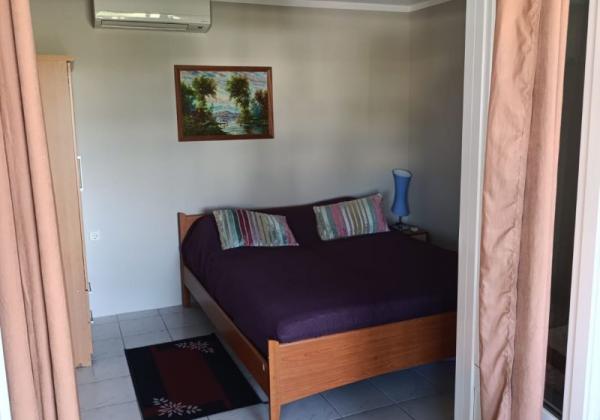 Chorvátsko - Na predaj dom s dvoma apartmánmi len 90 m od mora – Vrsi!